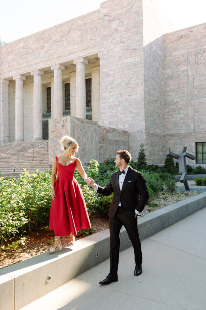 Joslyn Art Museum engagement photos 