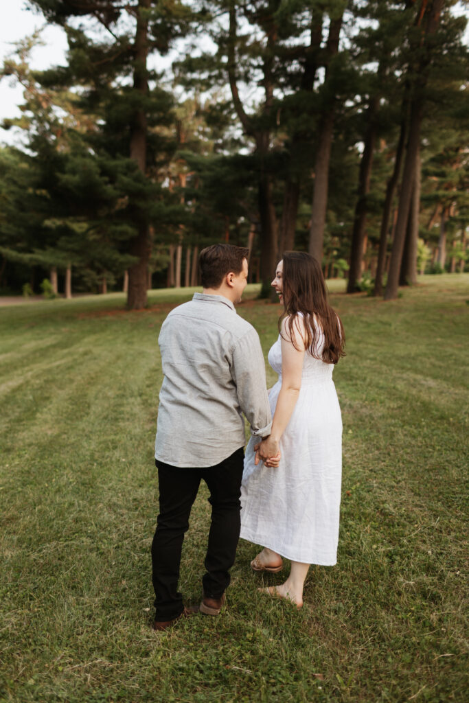 engagement photos at elmwood park in omaha nebraska