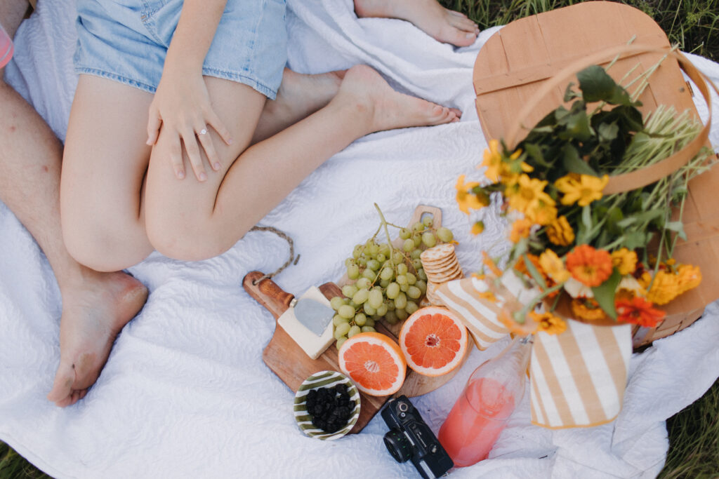 picnic with couple