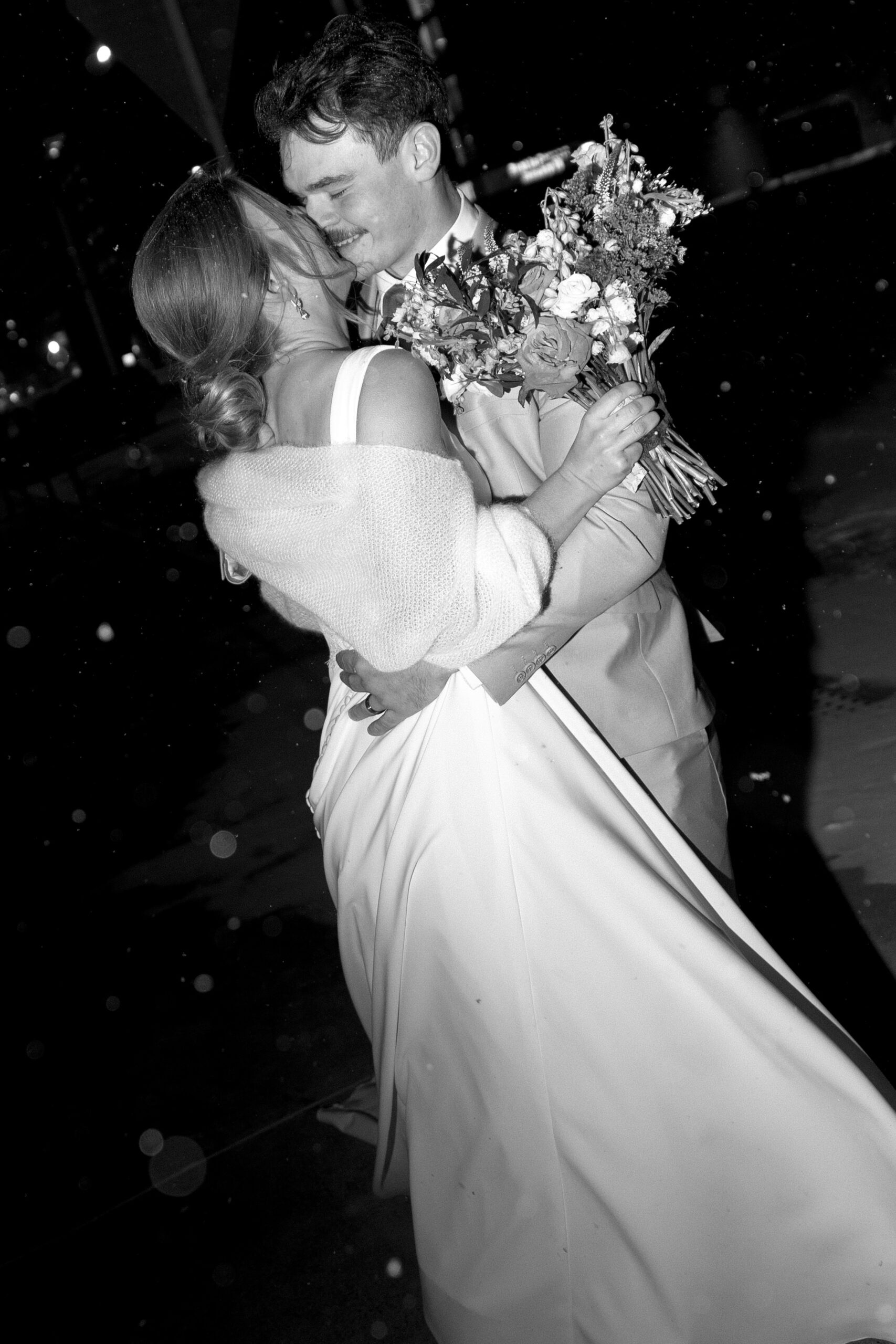wedding portraits in downtown lincoln nebraska